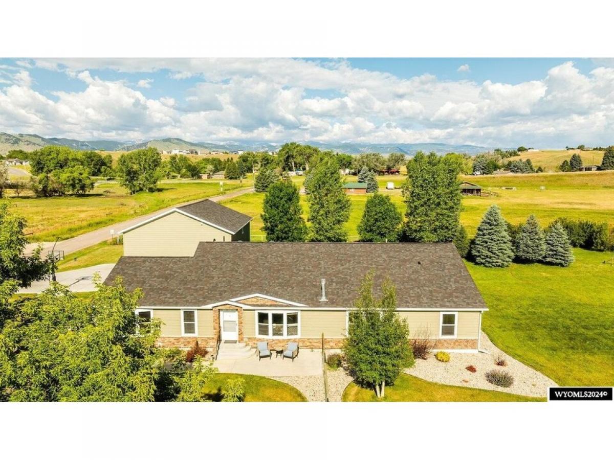 Picture of Home For Sale in Buffalo, Wyoming, United States