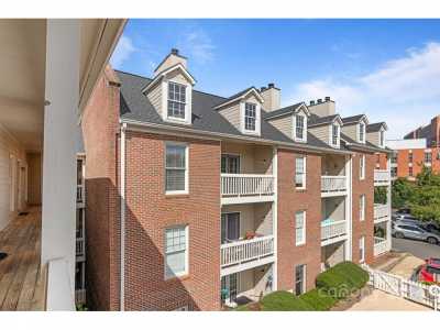 Home For Sale in Charlotte, North Carolina