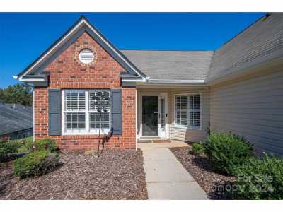 Home For Sale in Mount Holly, North Carolina