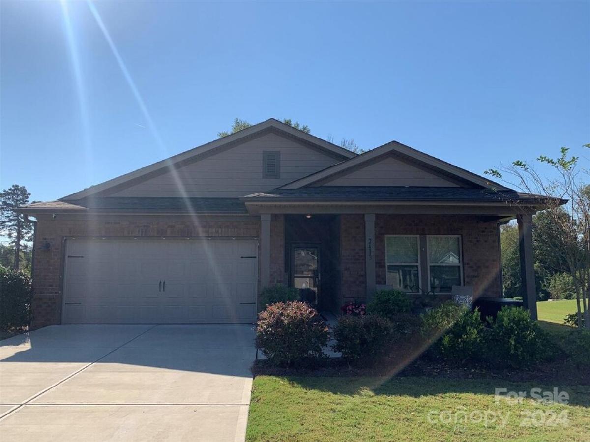 Picture of Home For Sale in Denver, North Carolina, United States