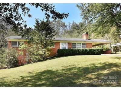 Home For Sale in Valdese, North Carolina