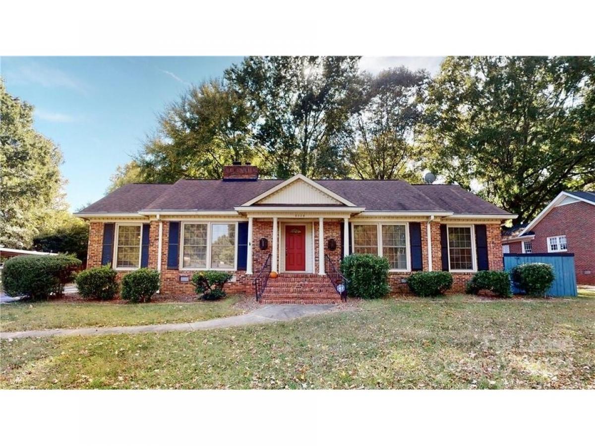 Picture of Home For Rent in Charlotte, North Carolina, United States