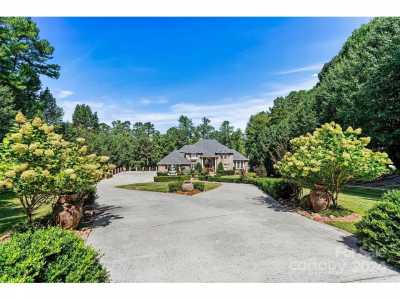 Home For Sale in Connelly Springs, North Carolina