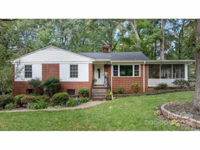 Home For Sale in Conover, North Carolina