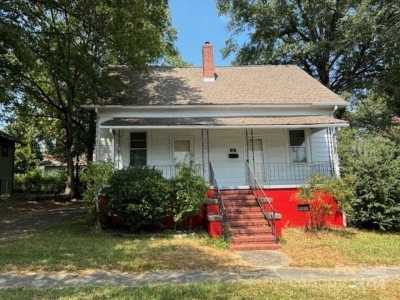 Home For Sale in Gastonia, North Carolina