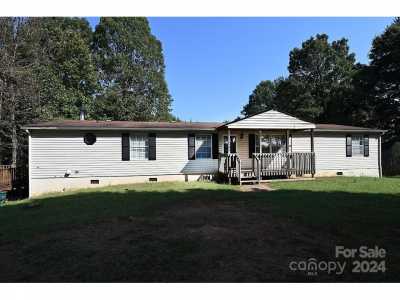 Home For Sale in Newton, North Carolina