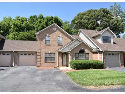 Home For Sale in Newton, North Carolina