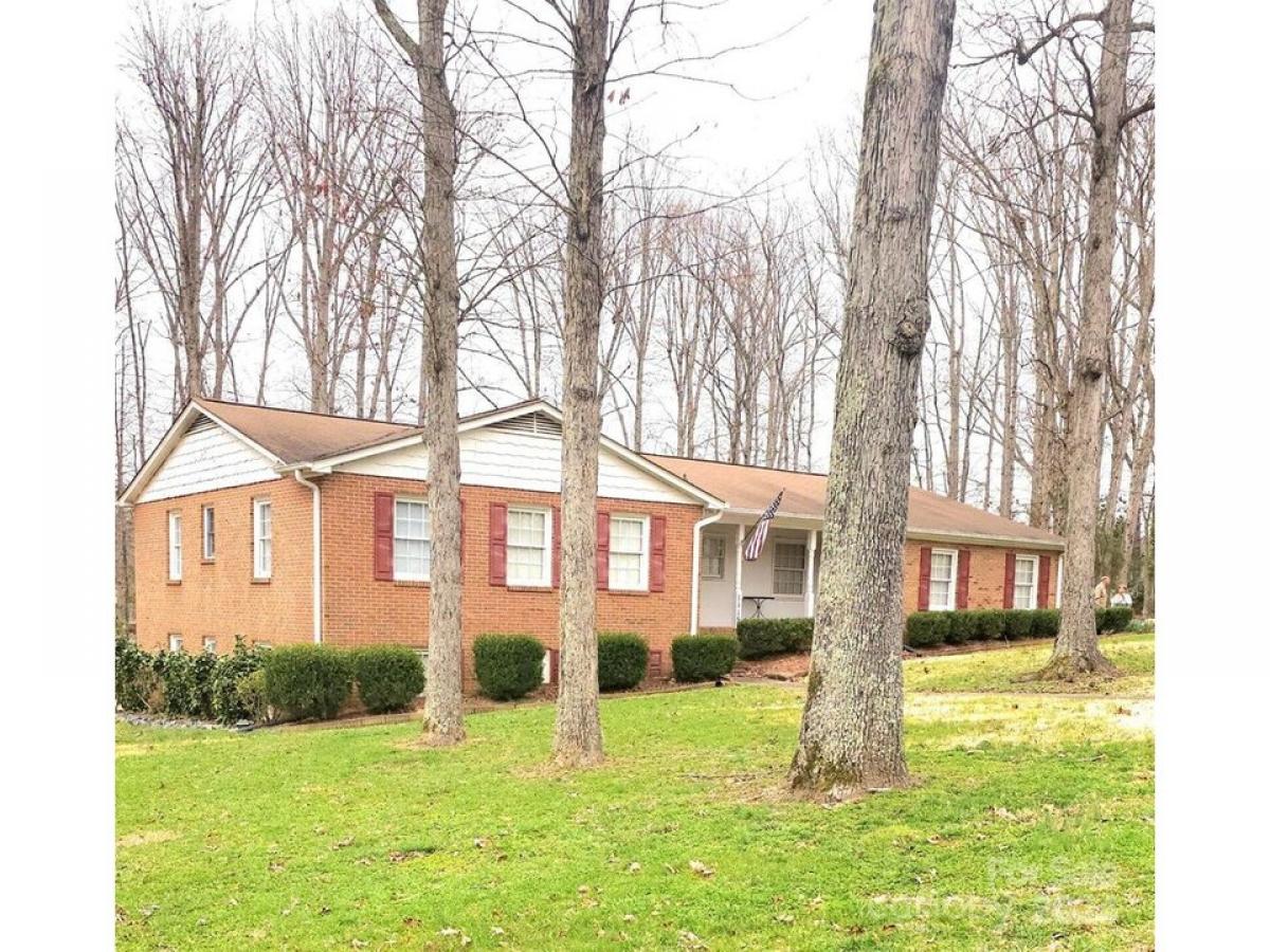 Picture of Home For Sale in Monroe, North Carolina, United States