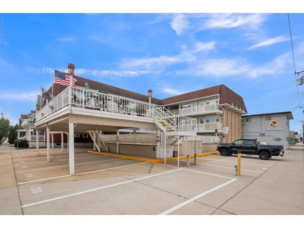 Picture of Home For Sale in Wildwood, New Jersey, United States