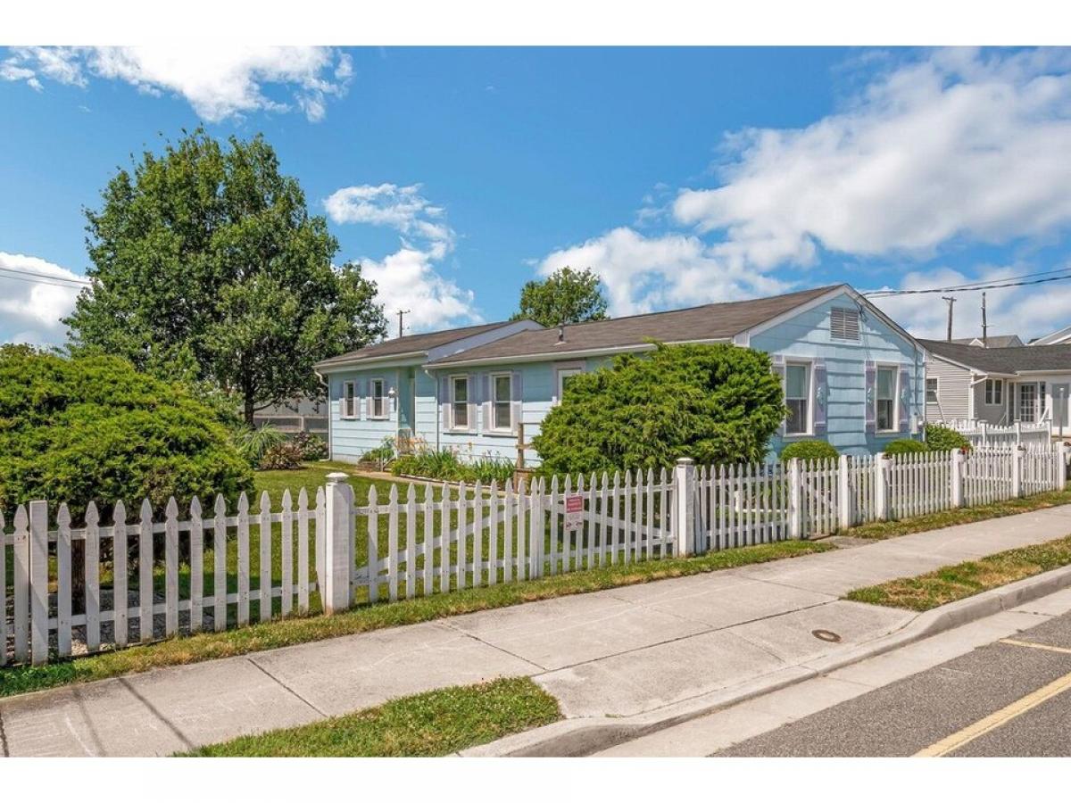 Picture of Home For Sale in Wildwood, New Jersey, United States