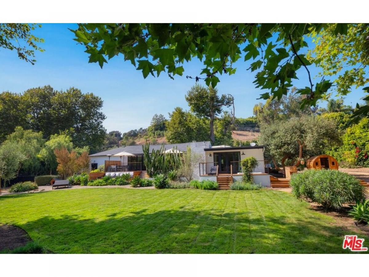 Picture of Home For Sale in Malibu, California, United States