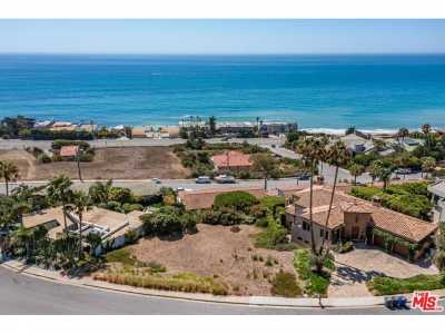 Residential Land For Sale in Malibu, California