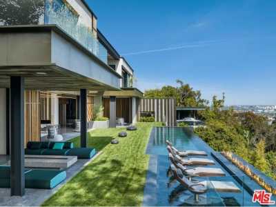 Home For Sale in Los Angeles, California