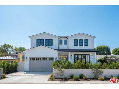 Home For Sale in Los Angeles, California