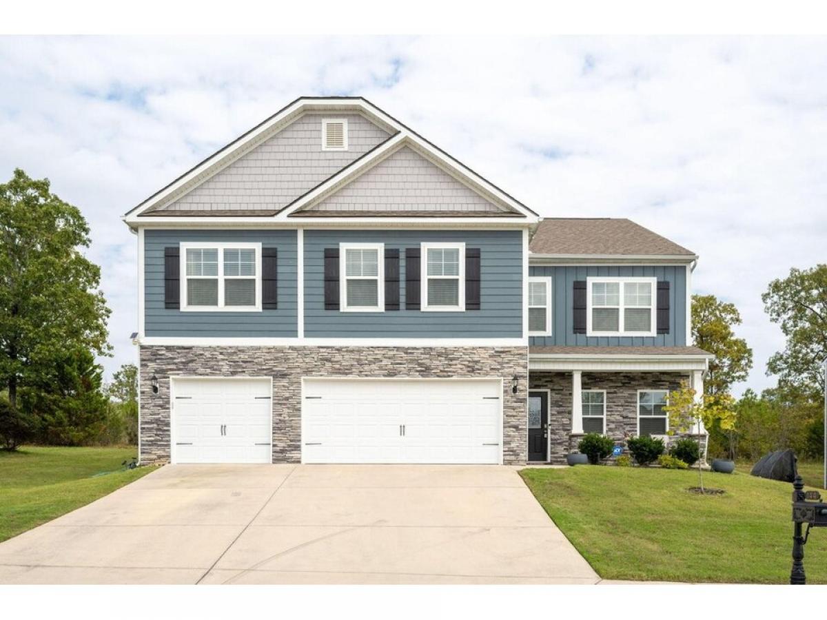 Picture of Home For Sale in Fort Oglethorpe, Georgia, United States