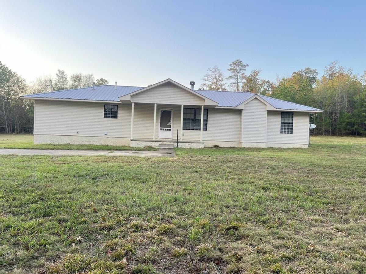 Picture of Home For Sale in Pisgah, Alabama, United States