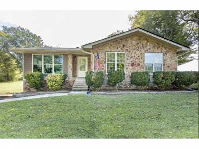 Home For Sale in Whitwell, Tennessee