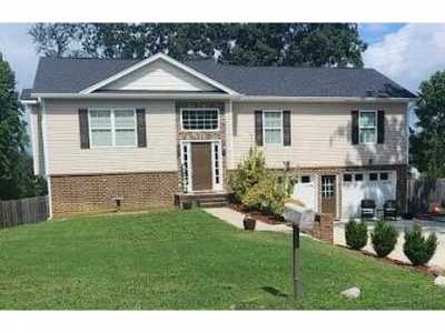 Home For Sale in Harrison, Tennessee