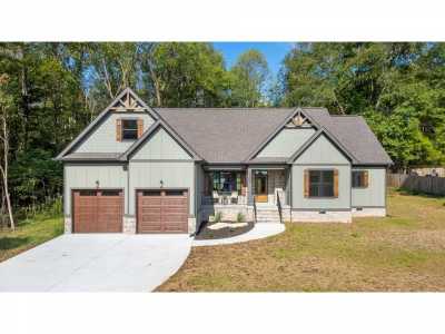 Home For Sale in Soddy Daisy, Tennessee