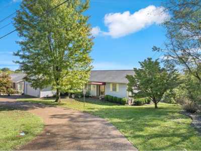 Home For Sale in Hixson, Tennessee