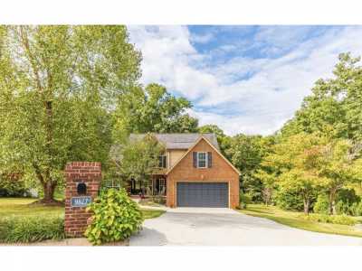 Home For Sale in Soddy Daisy, Tennessee