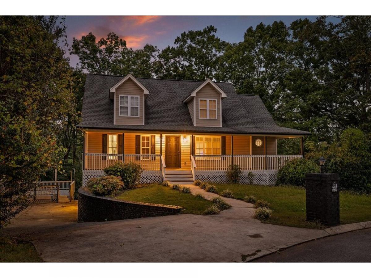 Picture of Home For Sale in Soddy Daisy, Tennessee, United States