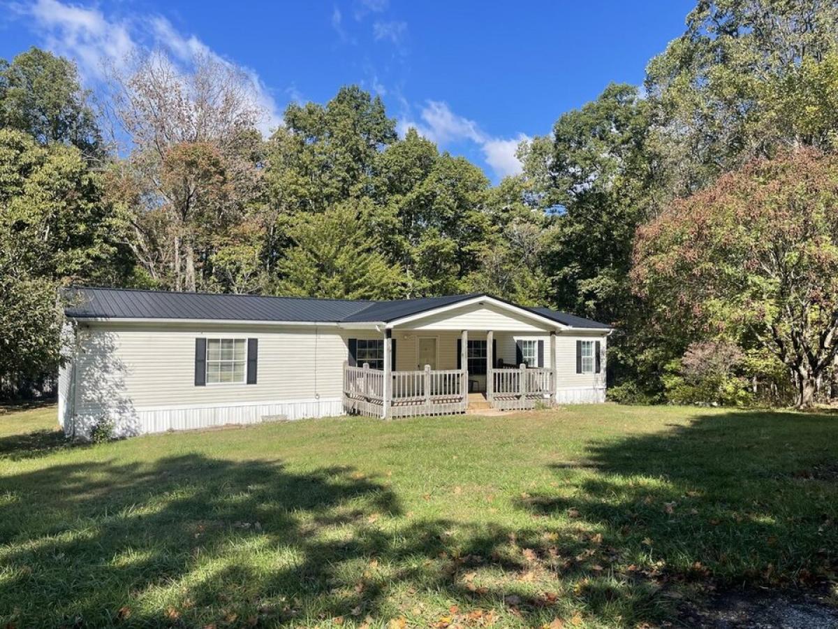 Picture of Home For Sale in Crossville, Tennessee, United States