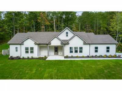 Home For Sale in Cleveland, Tennessee