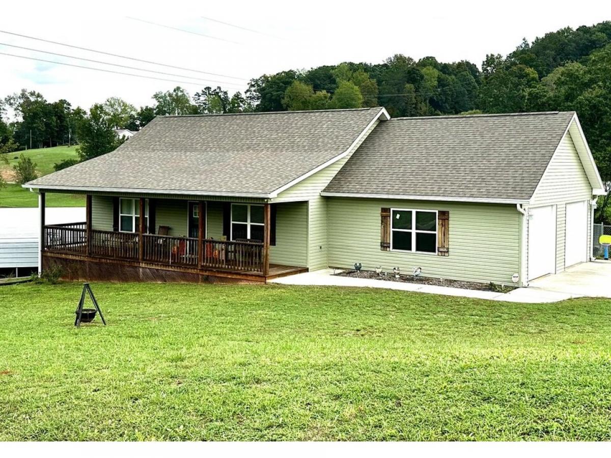 Picture of Home For Sale in Trenton, Georgia, United States