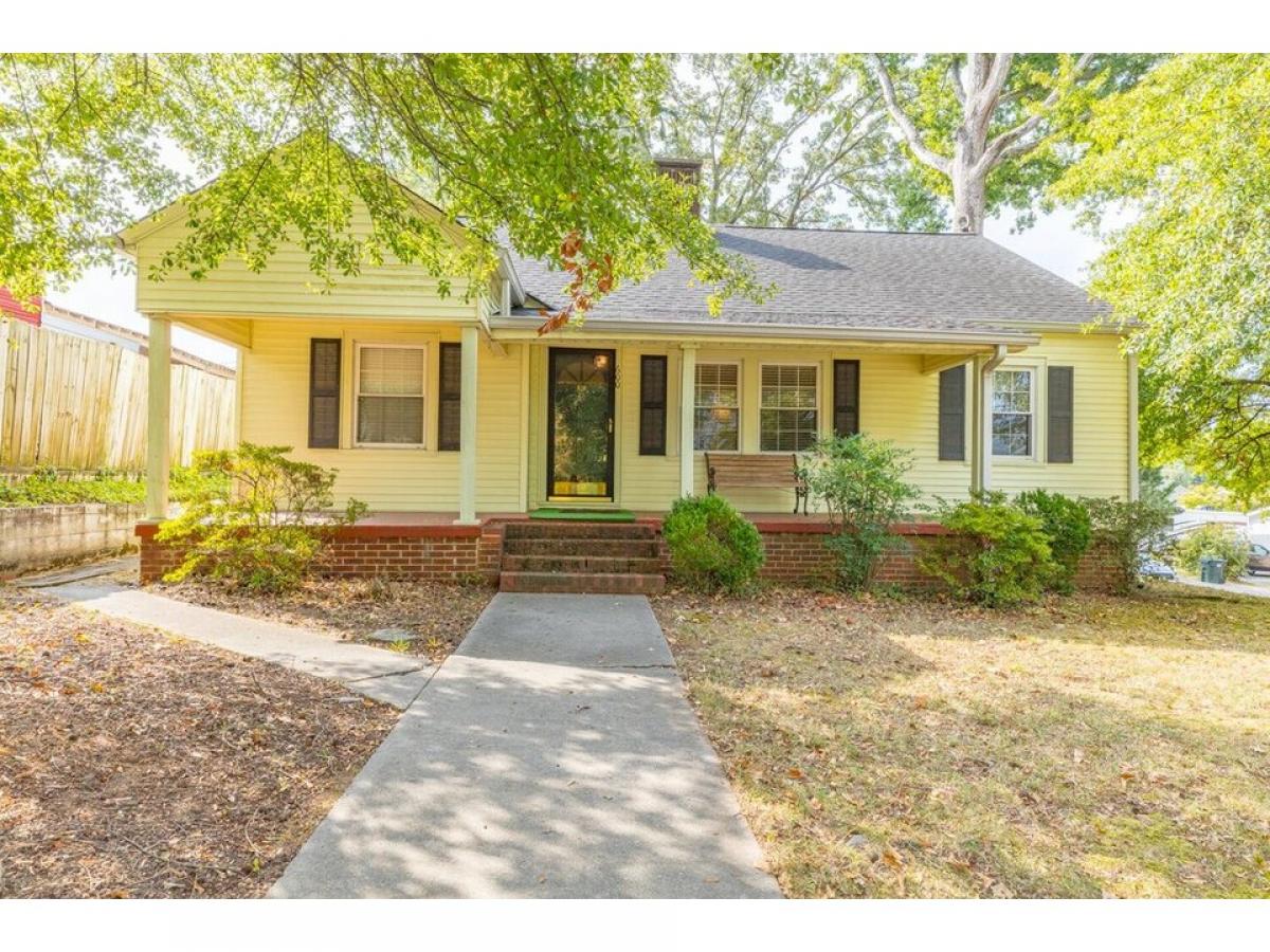 Picture of Home For Sale in Dalton, Georgia, United States