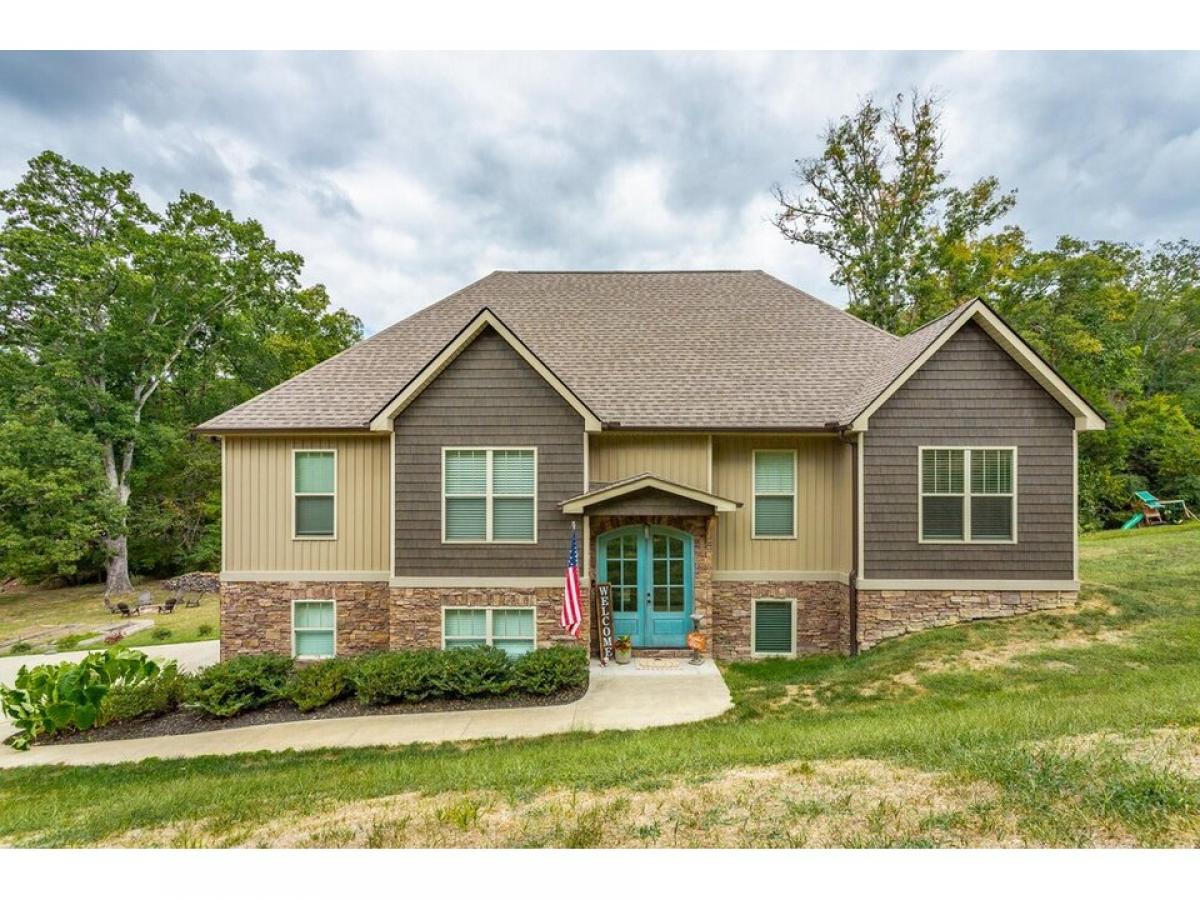 Picture of Home For Sale in Ringgold, Georgia, United States