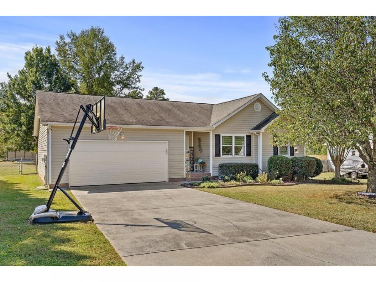 Picture of Home For Sale in Rock Spring, Georgia, United States