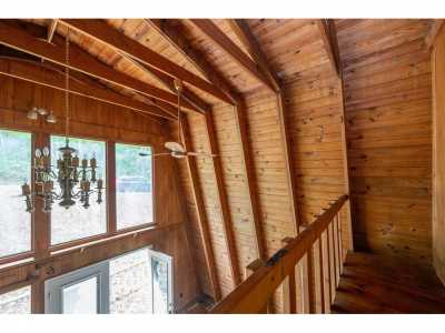 Home For Sale in Signal Mountain, Tennessee