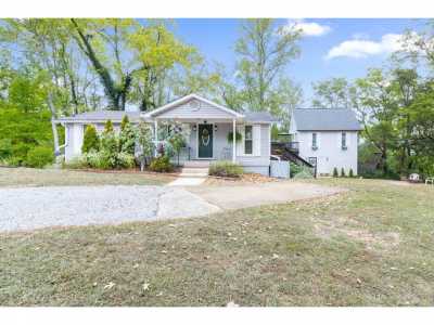 Home For Sale in Hixson, Tennessee