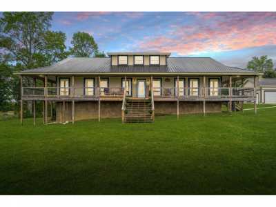 Home For Sale in Dayton, Tennessee