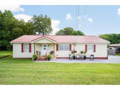 Home For Sale in Soddy Daisy, Tennessee