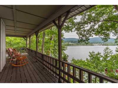 Home For Sale in Soddy Daisy, Tennessee