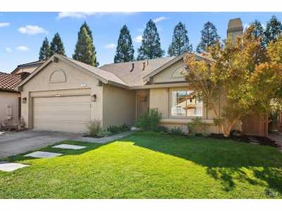 Home For Sale in Windsor, California