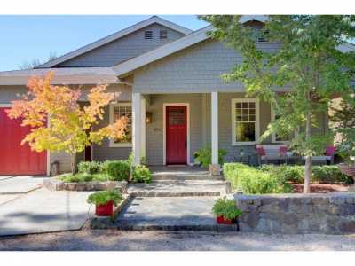 Home For Sale in Yountville, California