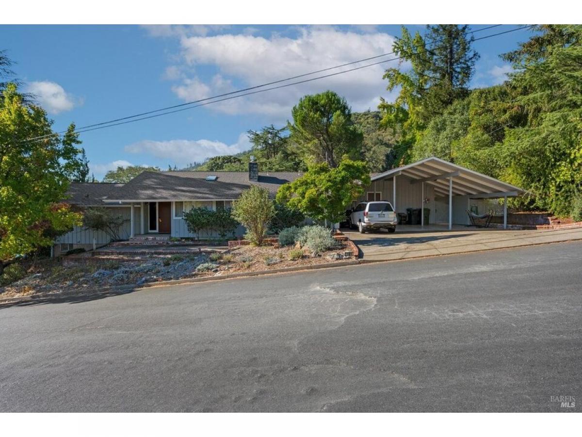 Picture of Home For Sale in Ukiah, California, United States