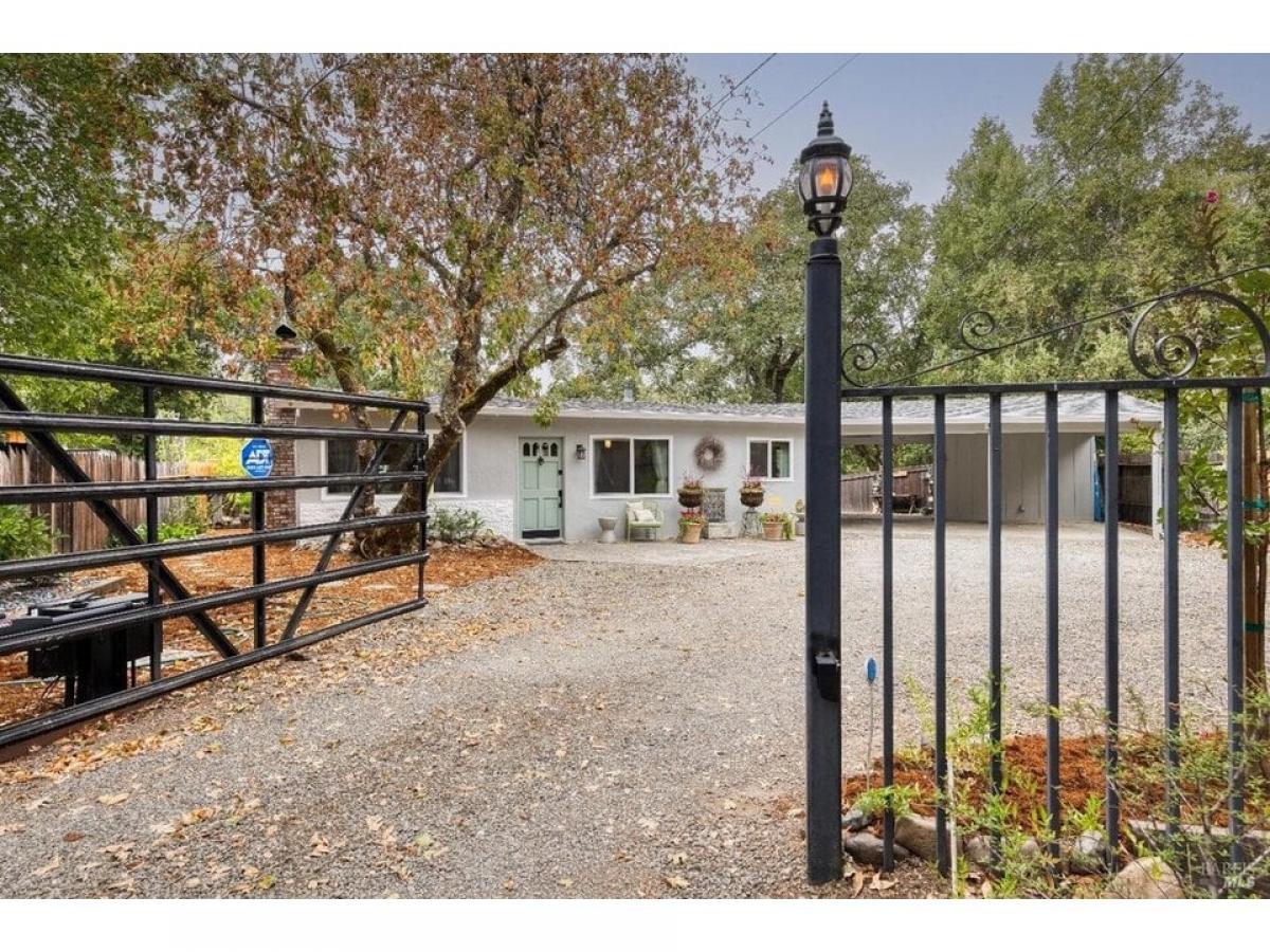 Picture of Home For Sale in Glen Ellen, California, United States