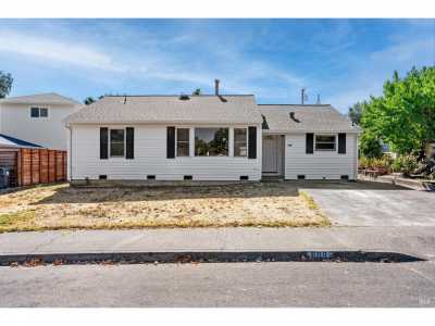 Home For Sale in Ukiah, California