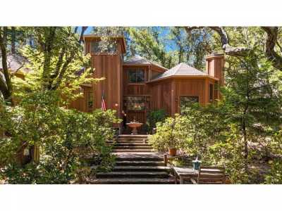 Home For Sale in Santa Rosa, California