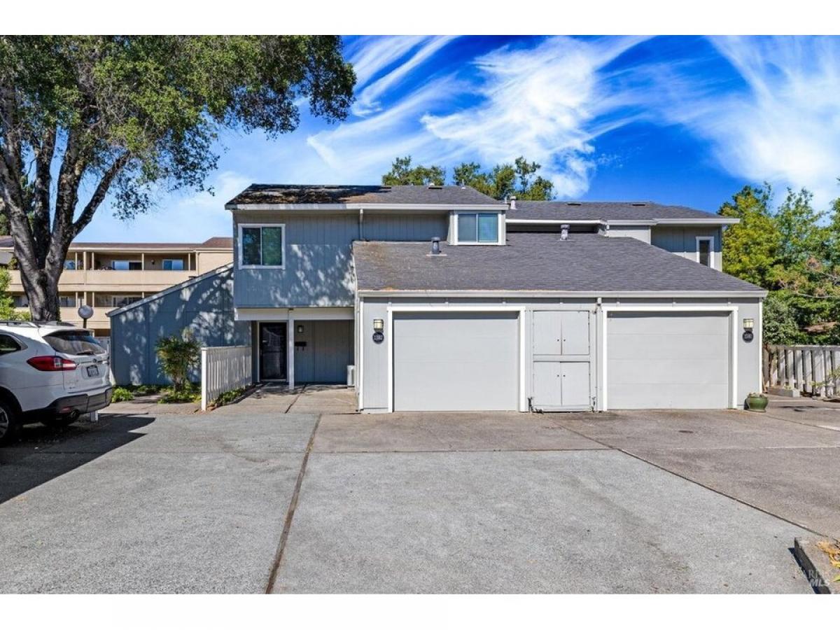 Picture of Home For Sale in Santa Rosa, California, United States