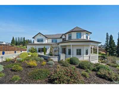 Home For Sale in Santa Rosa, California