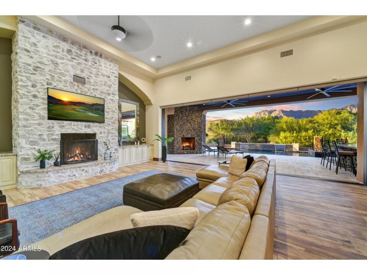 Picture of Home For Sale in Gold Canyon, Arizona, United States