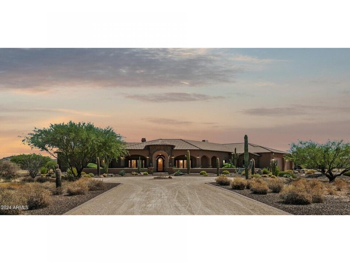 Picture of Home For Sale in Cave Creek, Arizona, United States