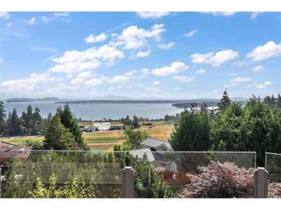 Home For Sale in North Saanich, Canada