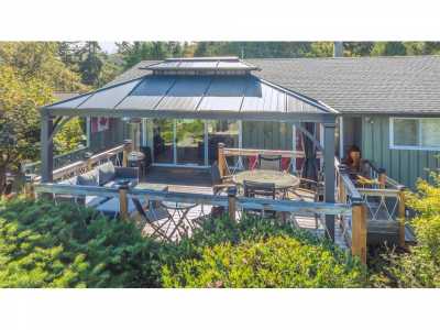 Home For Sale in Nanoose Bay, Canada