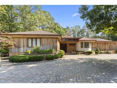 Home For Sale in Bayville, New Jersey